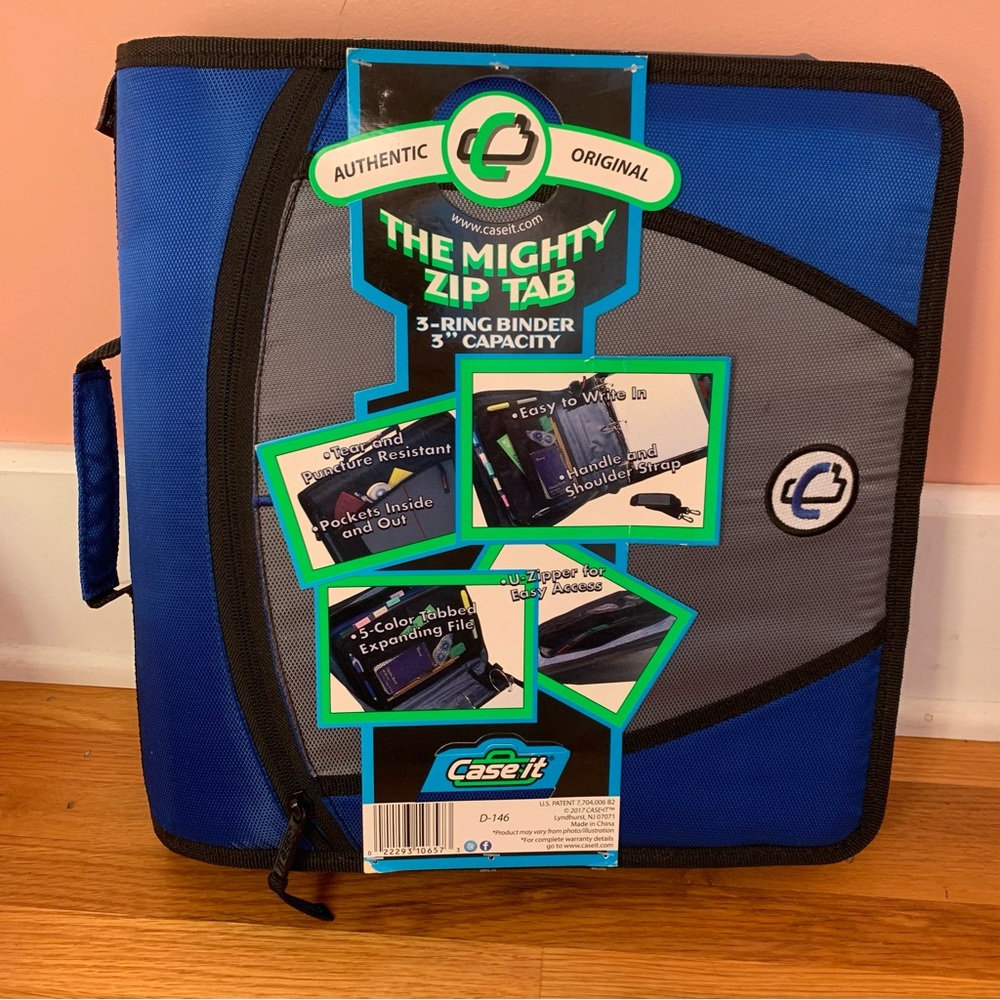 NWT Case it Authentic Original The Mighty Zip Tab 3 inch 3 Ring Binder